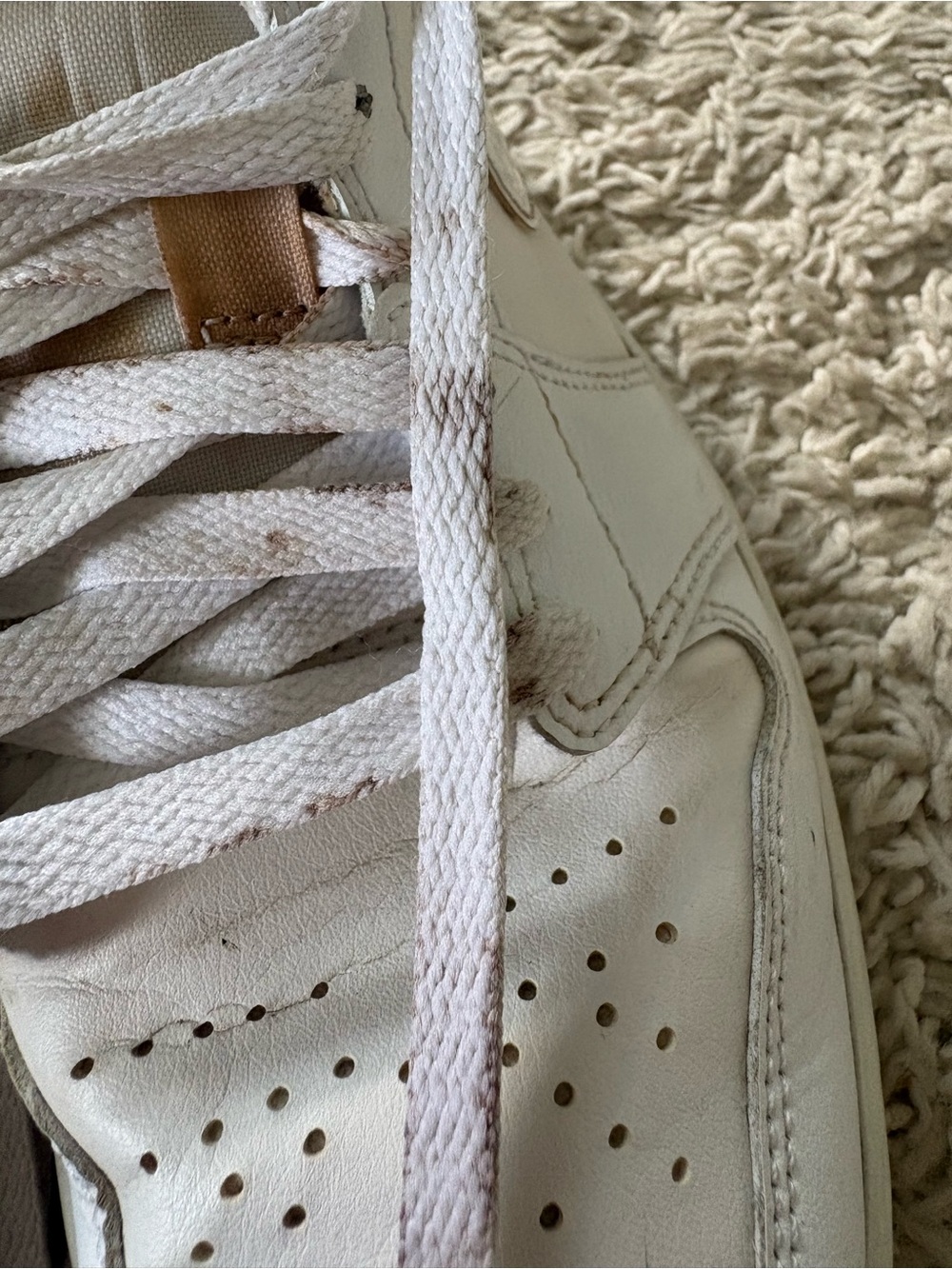 Womens Air Jordan 1 Low - Picture 9 of 10